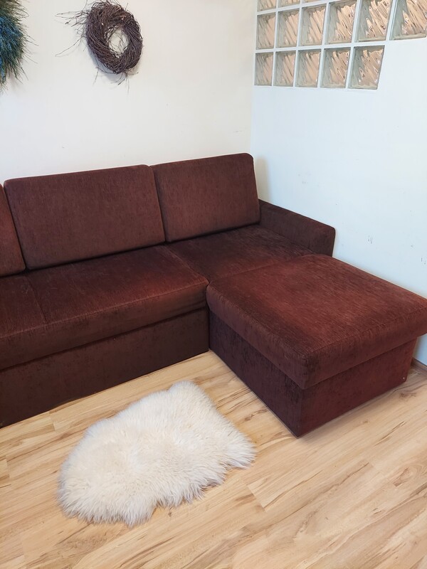 Elbląg Pilnie sprzedam dużą rogówkę ( remont) wykonana na zamówienie kolor czekoladowy. Cena podlega lekkiej