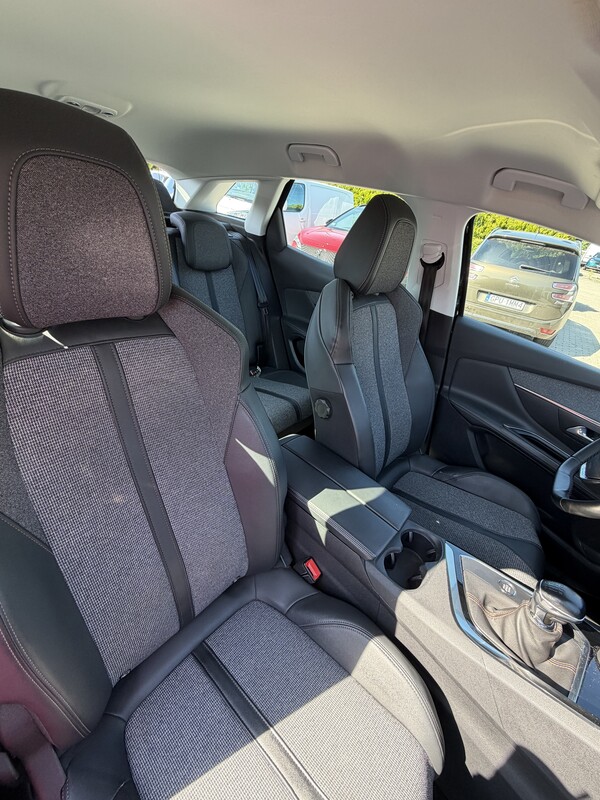 Elbląg Sprzedam samochód Peugeot 3008 Allure Pack kolor czarny metalic ze srebrnymi dodatkami. Kupiony w 2020 roku w