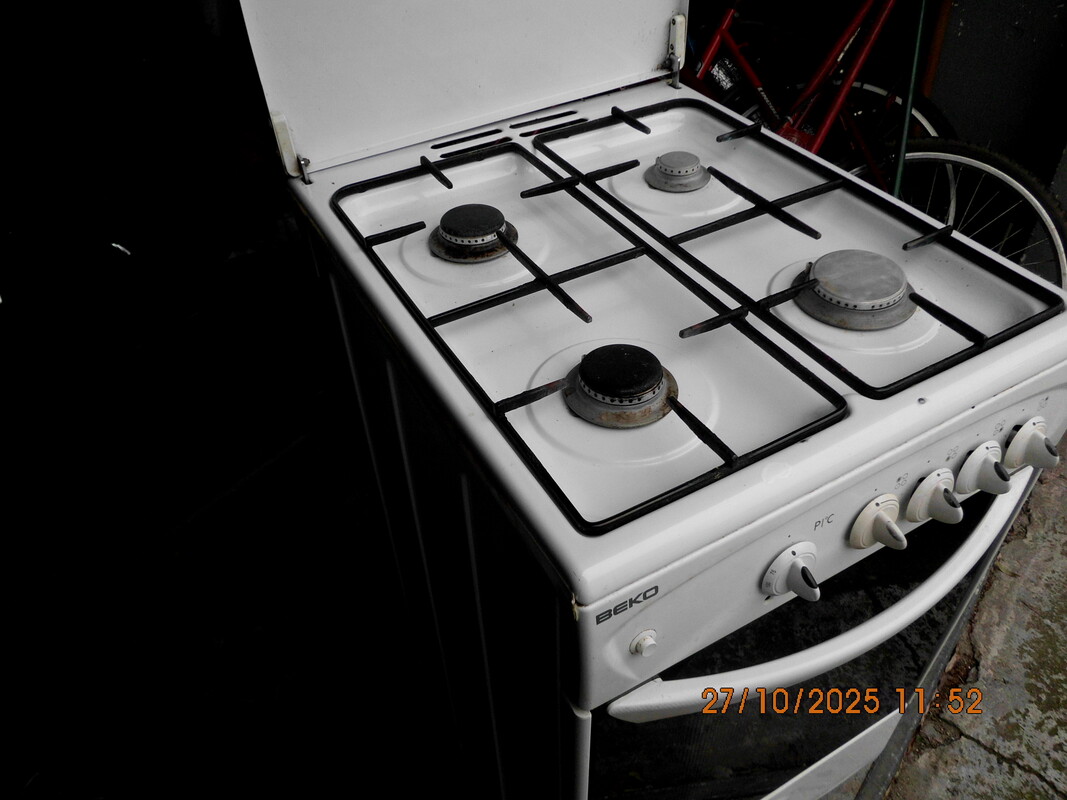 Elbląg Lodówko-zamrażarka Polar używana lodówka, ale w dobrym stanie. Idealna do przechowywania żywności i napojów