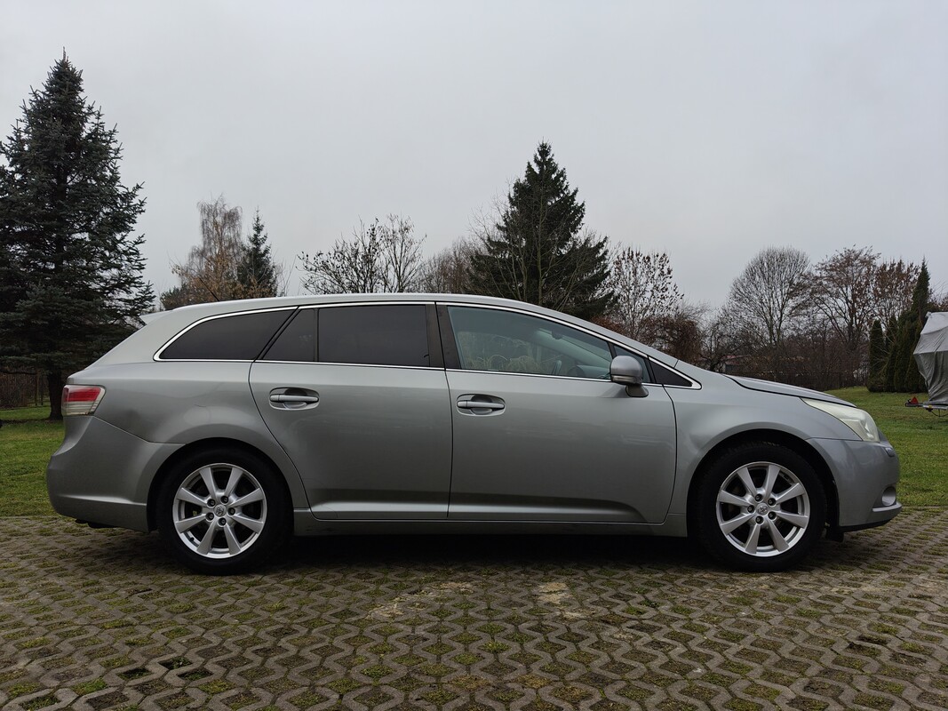 Elbląg Sprzedam Toyota Avensis T27,1 właściciel od nowości. Benzyna, serwisowany na bieżąco. Nowe opony wielosezonowe.