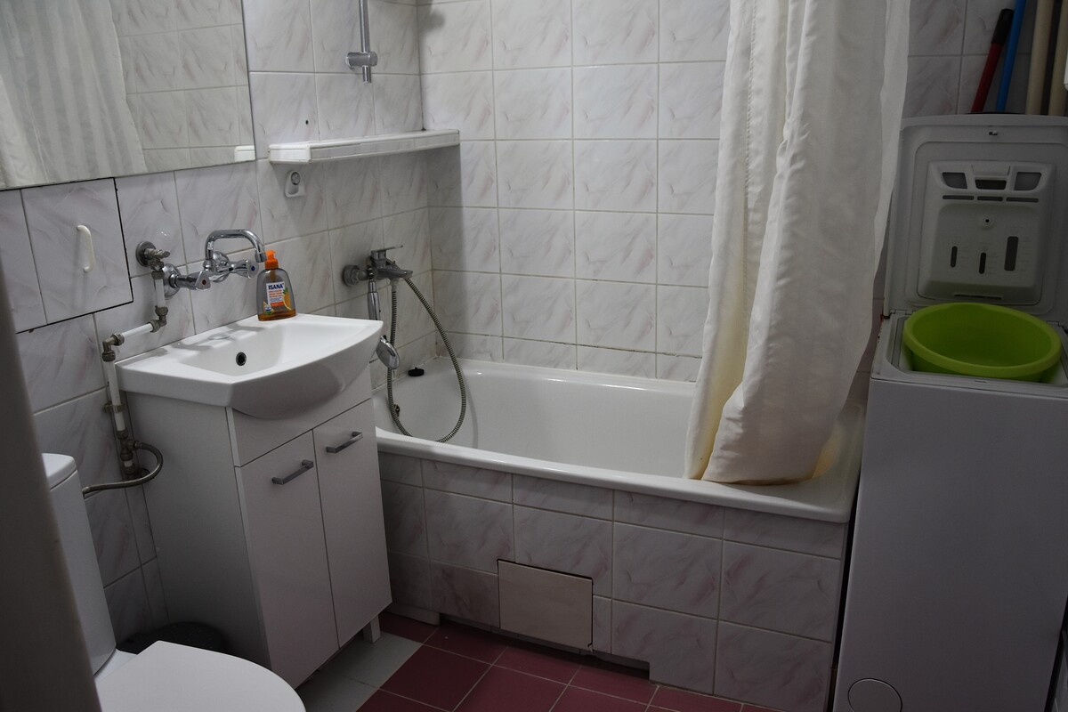 Elbląg ATUT NIERUCHOMOŚCI POLECA: ŚWIĄTECZNA PROMOCJA Trzy pokojowe mieszkanie w bloku na wysokim