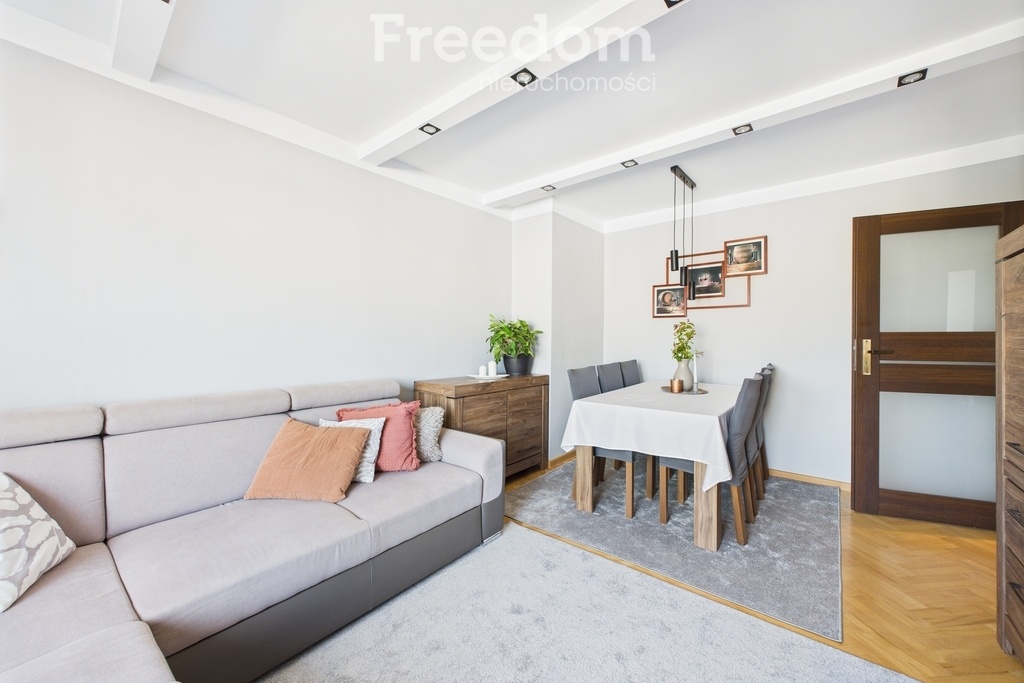 Elbląg FREEDOM NIERUCHOMOŚCISprzedam mieszkanie - Morąg, Kujawska. Na sprzedaż przestronne mieszkanie o