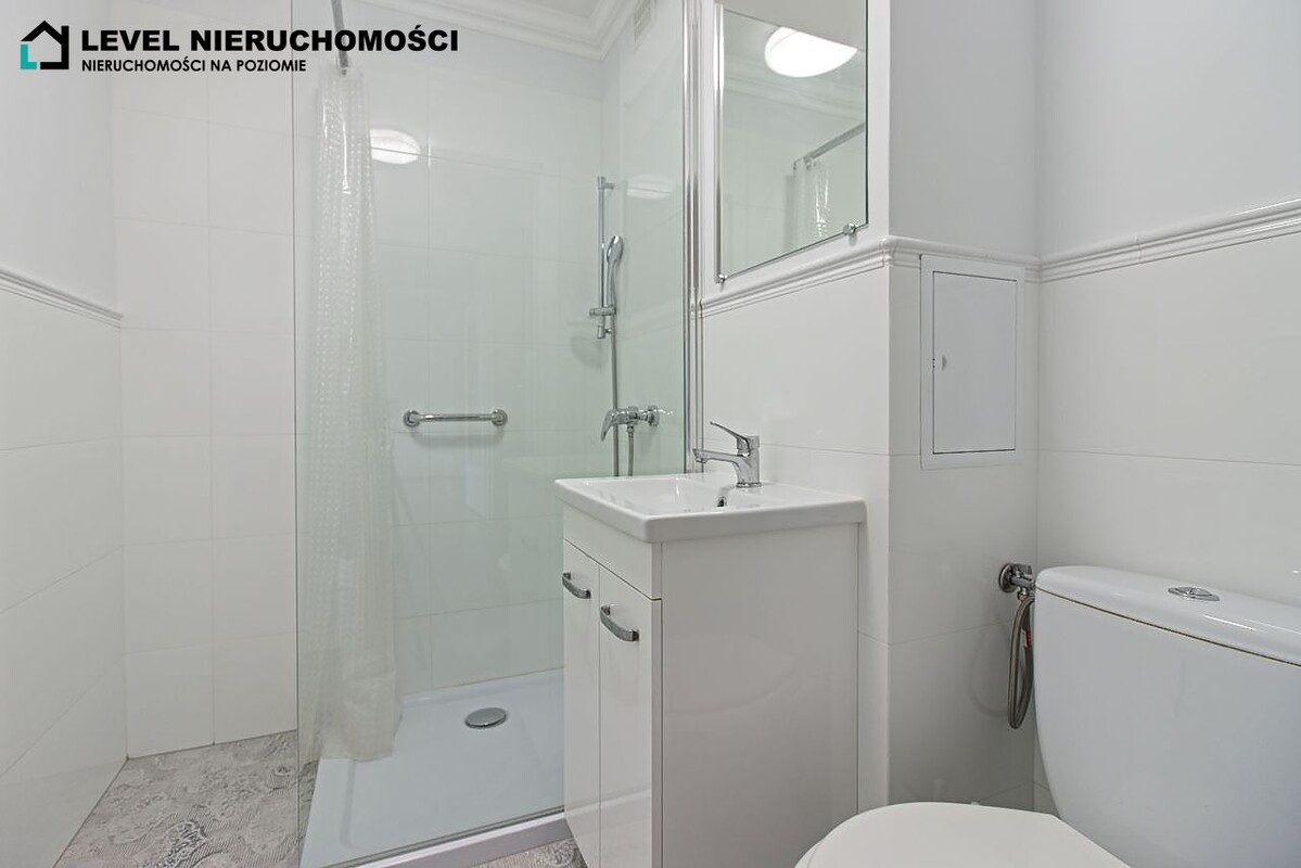 Elbląg LEVEL NIERUCHOMOŚCI Trzypokojowe mieszkanie z balkonemul. Płk. Dąbka47,99 m2