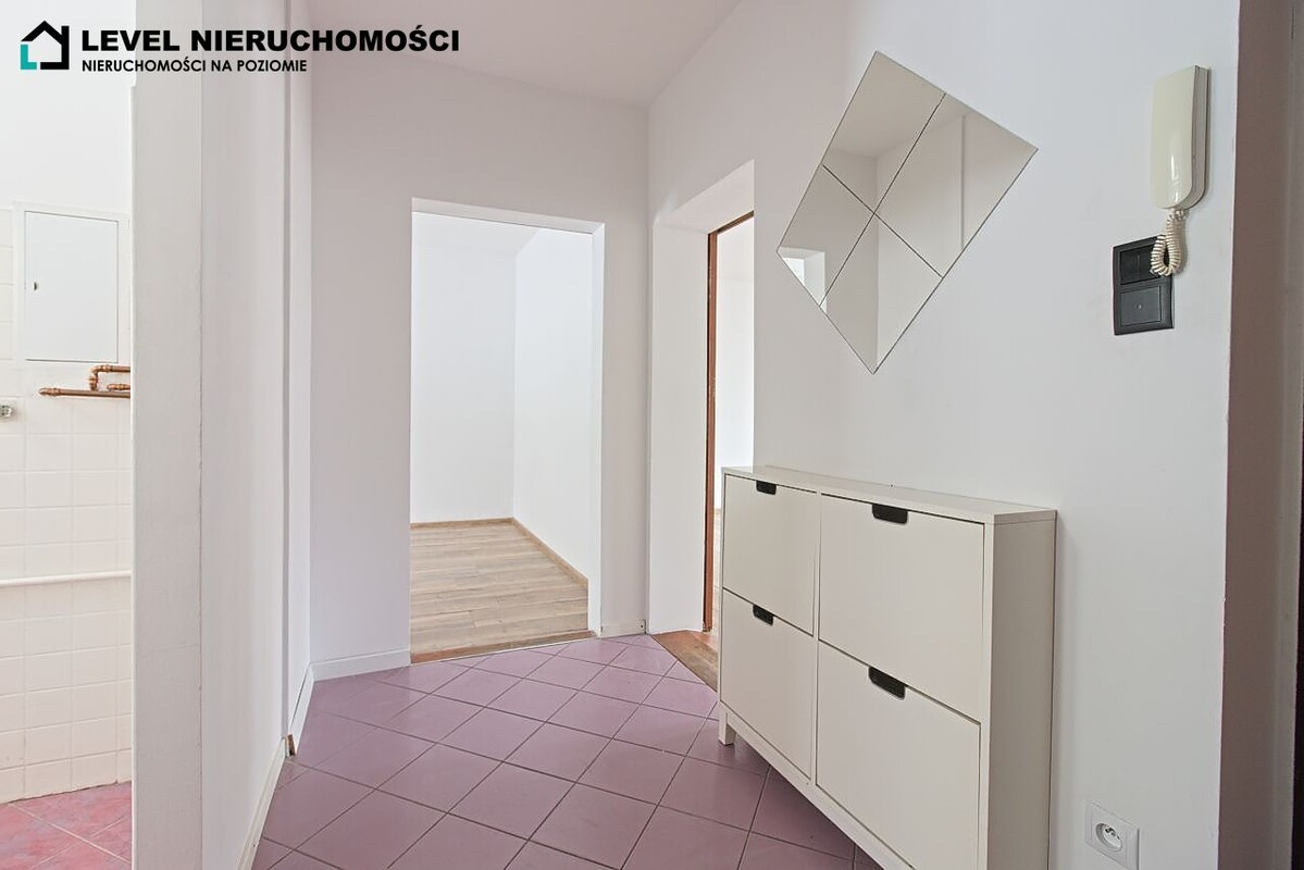 Elbląg LEVEL NIERUCHOMOŚCI Przestronne mieszkanie dwupokojoweul. Struga 1 piętro 50,5m2 NIERUCHOMOŚCI NA POZIOMIE