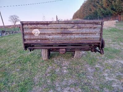 Elbląg Sprzedam maszyny widoczne na zdjęciach:
1) talerzówkę 2,5 metra, cena: 2100 zł;
2) kosiarkę czeska, cena: 600