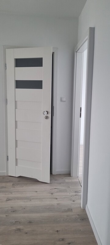 Elbląg Wynajmę mieszkanie 3 pokojowe Nad Jarem, 4 pietro  z pięknym widokiem na panoramę miasta. Salon z aneksem