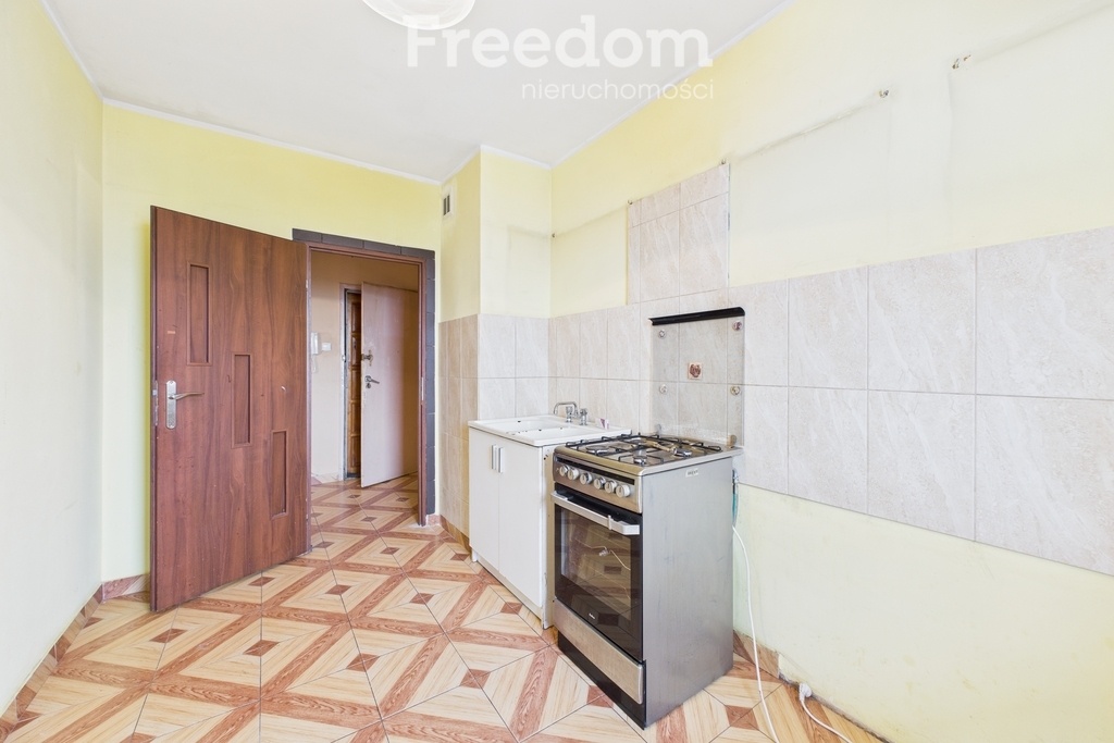 Elbląg FREEDOM NIERUCHOMOŚCISprzedam mieszkanie - Elbląg, Ogólna. Mieszkanie składa się z dwóch pokoi, kuchni,