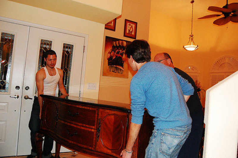 Elbląg PRZEWÓZ MEBLI, TRANSPORT, przeprowadzki najniższe ceny, tanio! Jesteśmy firmą transportową z Elbląga.