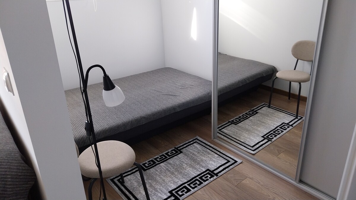 Elbląg 🏡 KAWALERKA – 2 Pokoje do wynajęcia! 🌟