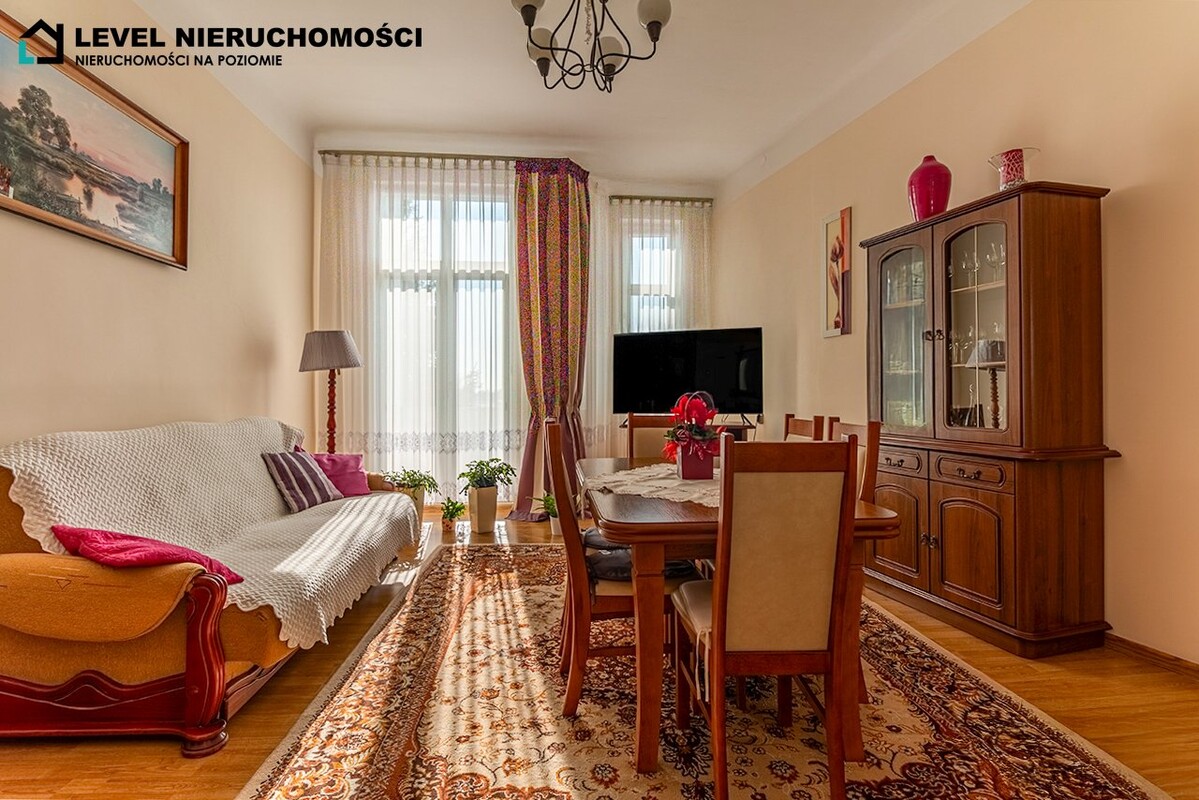 Elbląg LEVEL NIERUCHOMOŚCI Przestrzenne mieszkanie w kamienicy, aleja Grunwaldzka, Elbląg NIERUCHOMOŚCI NA