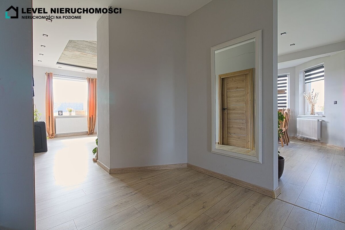 Elbląg LEVEL NIERUCHOMOŚCI Duży dom pod Elblągiem Krzewsk NIERUCHOMOŚCI NA POZIOMIE