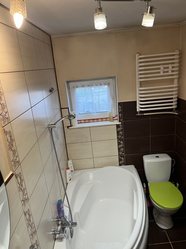 Elbląg Sprzedam 2 pokojowe mieszkanie o powierzchni ok 40m2 położone przy ulicy Wiejskiej w Elblągu.