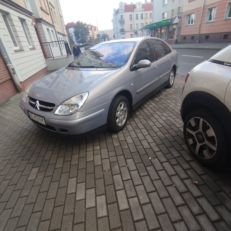 Elbląg Sprzedam Piękny Siwo - Szary Citroen C5 - 1.8 Benzyna - Limuzyna - z Wymienionym ROZRZĄD-em !.
2003 rok,
8 x