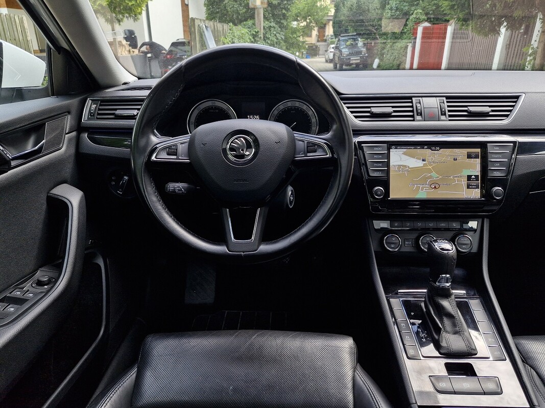 Elbląg Skoda Superb2.0 TDI ( 190 km )Model 2017Automatyczna Skrzynia BiegówPanoramiczny dachNapęd 4 x 4Wersja Laurin