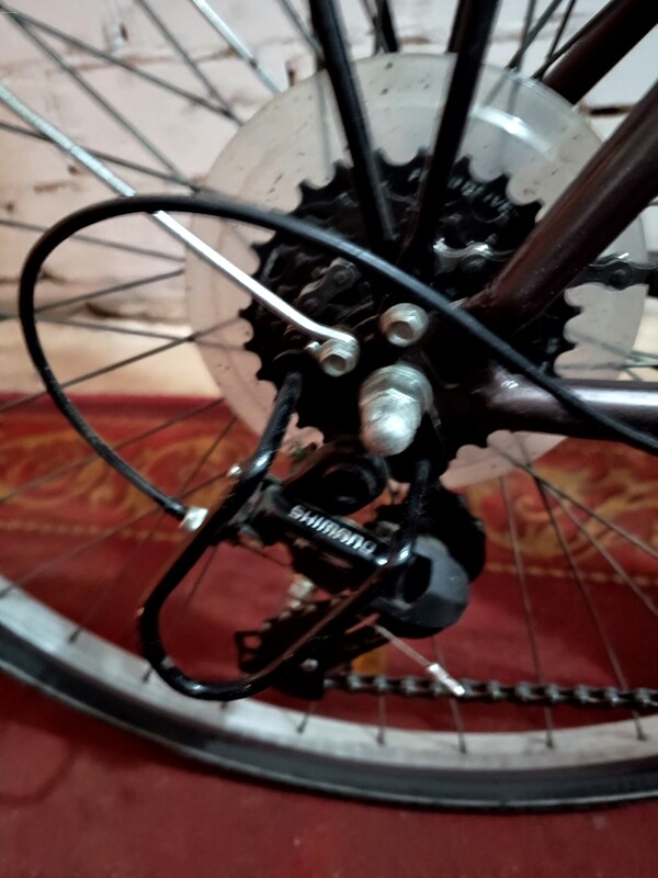 Elbląg Sprzedam używany rower męski. Mało używany. Ostatnie trzy lata był w ogóle nie używany. Stan widoczny jest na