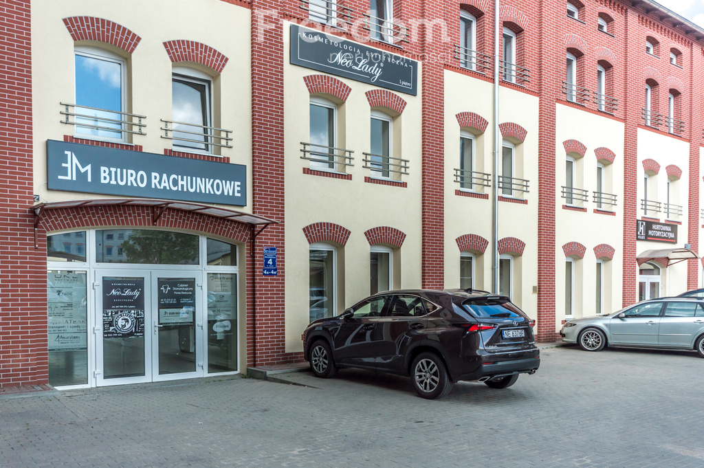 Elbląg FREEDOM NIERUCHOMOŚCIWynajmę lokal użytkowy - Elbląg, Zacisze. Lokal usługowy w centrum Elbląga – przestrzeń dla