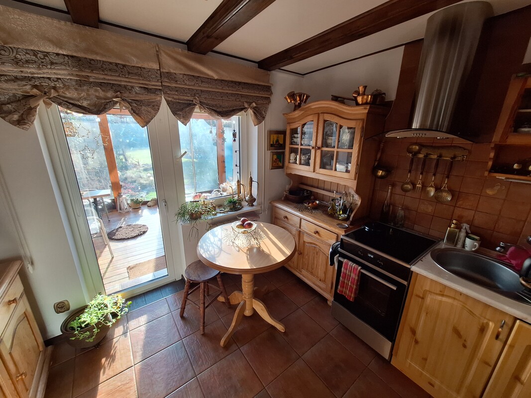 Elbląg Sprzedam dom w zabudowie bliźniaczej z dwoma garażami położony w Tolkmicku. Powierzchnia działki