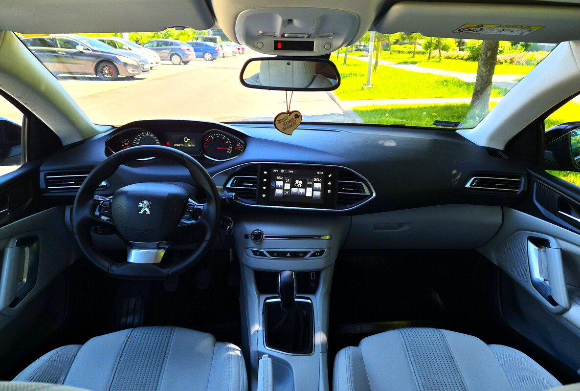 Elbląg Peugeot 308 1.2Benzyna 80Km Bogata Wersja Wyposażenia 2014Rok Bardzo Dobry Stan-Elektryczne Szyby