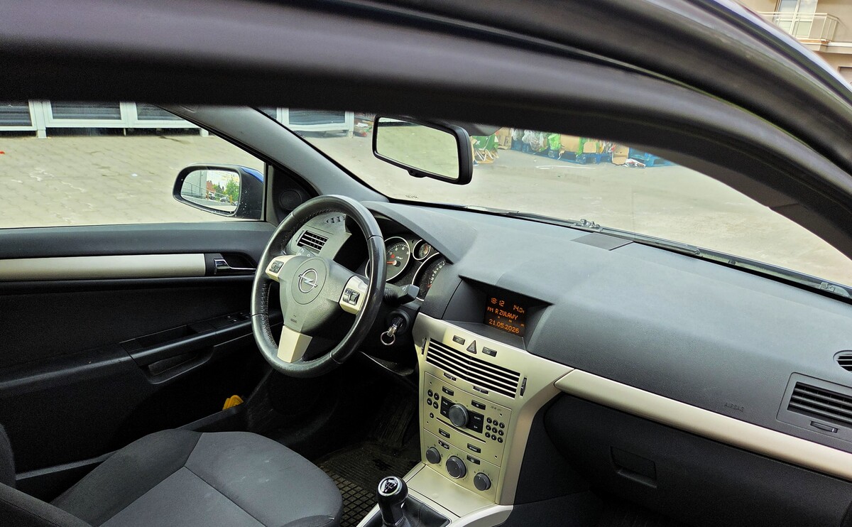 Elbląg Opel Astra GTC 1,4Gaz Sekwencja 2032 110KM 2008Rok Bogato Wyposażone Zadbane Autko -Wspomaganie