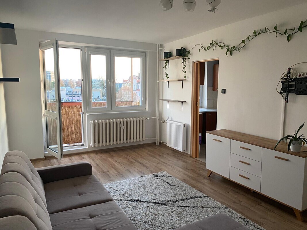 Elbląg Wynajem kawalerki Wynajmę dużą kawalerkę w centrum w pełni wyposażoną na ul.