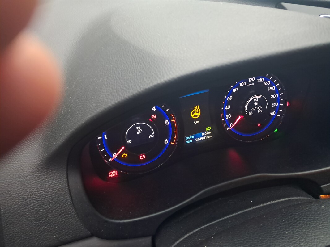 Elbląg Sprzedam Hyundai i40 Kombi 1,7CRDI z 09.2013 salon polska, sprawny użytkowany na bieżąco.