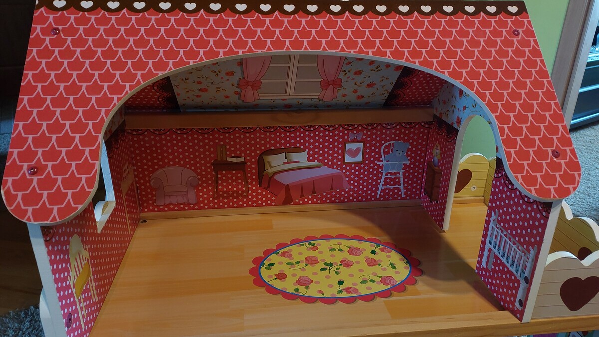 Elbląg Sprzedam drewniany, duży domek XXL wraz z akcesoriami. Stan bardzo dobry.