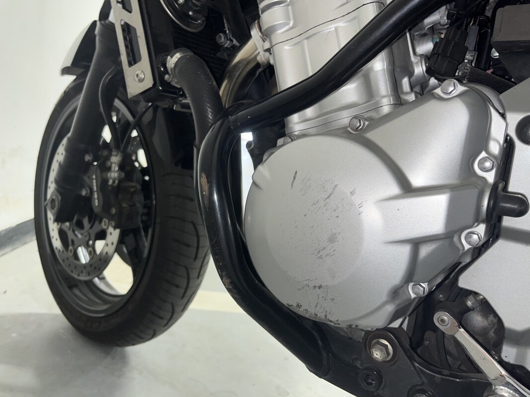 Elbląg Duży serwis dwa sezony temu. 3 właścicielw kraju. kupiony w polskim salonie.
Do motocykla dorzucam kufer i