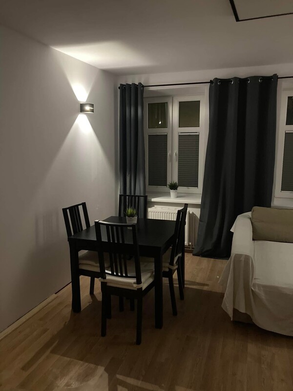 Elbląg Sprzedam mieszkanie na parterze, 2 pokoje, 49 m2 z garderoba.