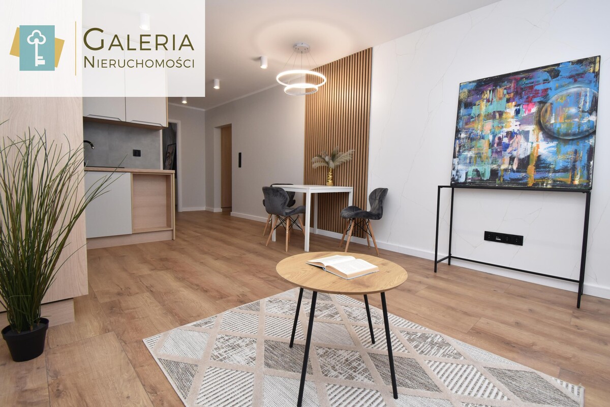 Elbląg GALERIA NIERUCHOMOŚCIZ pasji i miłości do nieruchomościNa sprzedaż: Trzypokojowe mieszkanie na ostatnim piętrze