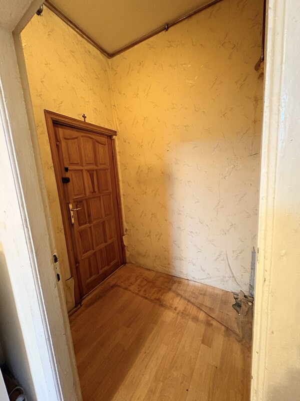 Elbląg Na sprzedaż mieszkanie 46,4 m² + piwnica 21 m² – centrum Elbląg - do generalnego remontu.