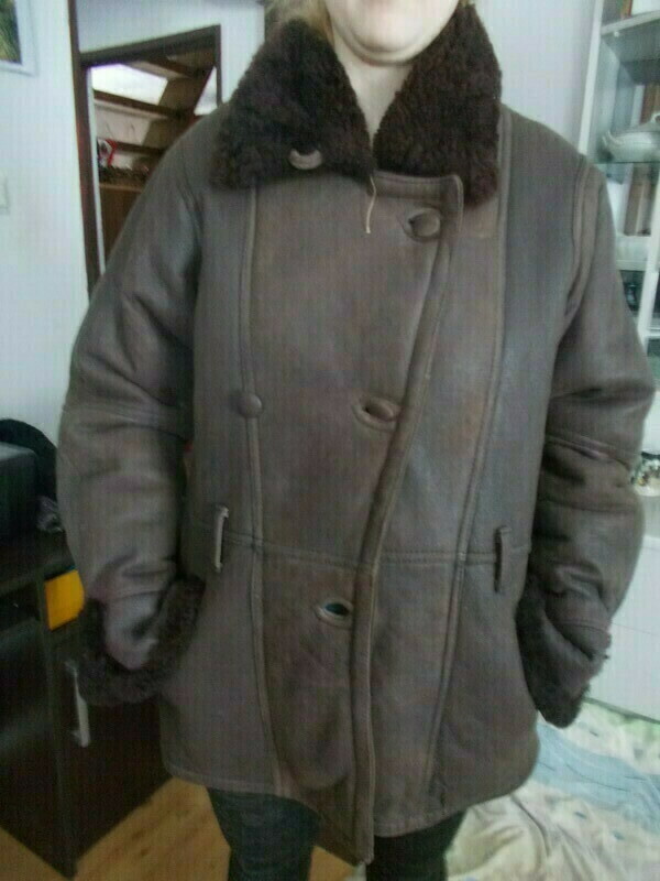 Elbląg NIEPOWTARZALNA OKAZJA !!! Prawdziwe kożuchy i futra.
SPRZEDAM :
1.KOŻUCH DAMSKI ROZMIAR 40/42
2.KOŻUSZEK