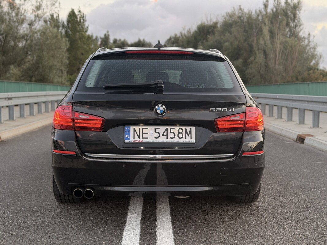 Elbląg BMW Serii 5 F11 520d Luxury Line z 2014 roku, wersja po liftingu, 190 KM, automat.
