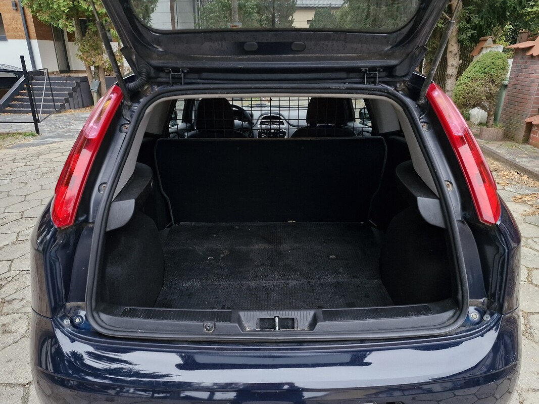Elbląg Fiat Grande Punto1.4 BenzynaRok produkcji 2015Klimatyzacja172 tys kmKupiony w Polskim Salonie