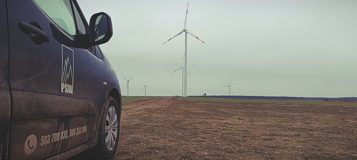 Elbląg PSW – Kompleksowe i Bezpieczne Usługi Wysokościowe z Wykorzystaniem Technik Alpinistycznych:Mycie,