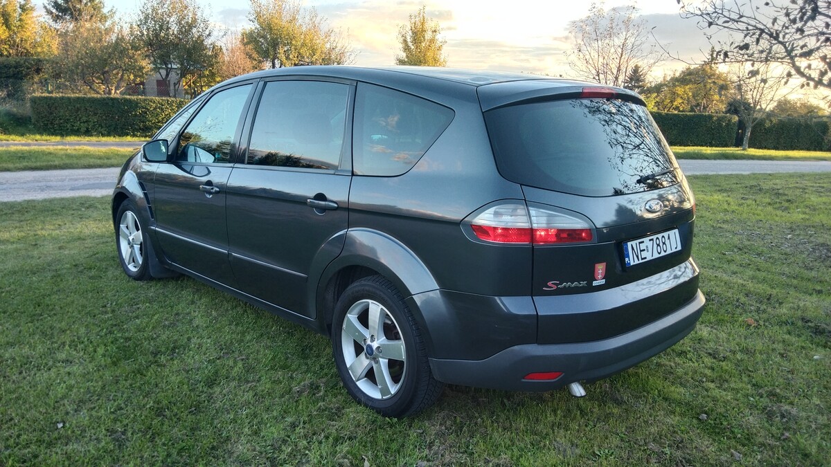 Elbląg S-Max pomimo przebiegu jest w bardzo dobrym stanie technicznym, zawieszenie pracuje cicho, całe nadwozie jest