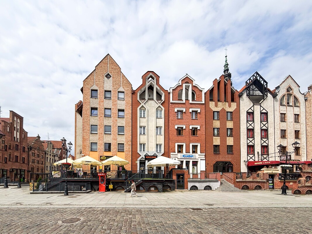 Elbląg DE FACTO NIERUCHOMOŚCITWÓJ ZAUFANY PARTNER! MIESZKANIE NA UL. STARY RYNEK W ELBLĄGU55M2 - 2 POKOJE, KUCHANIA Z