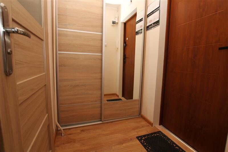 Elbląg NIERUCHOMOŚCI ANNA KRASZEWSKA Mieszkanie 1-pokojowe w dobrej lokalizacji ul. Starowiejska