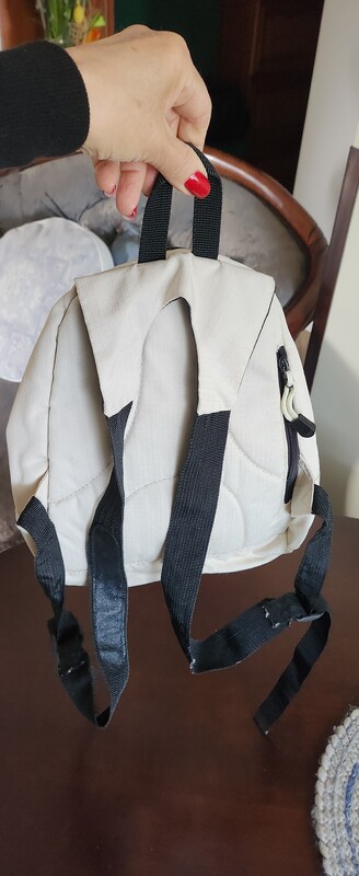 Elbląg Sprzedaam sweterek czerwony meski, roz. L- 27 zl Kurtka ruda skórka, roz L, bardzo mali używana(cena nowej