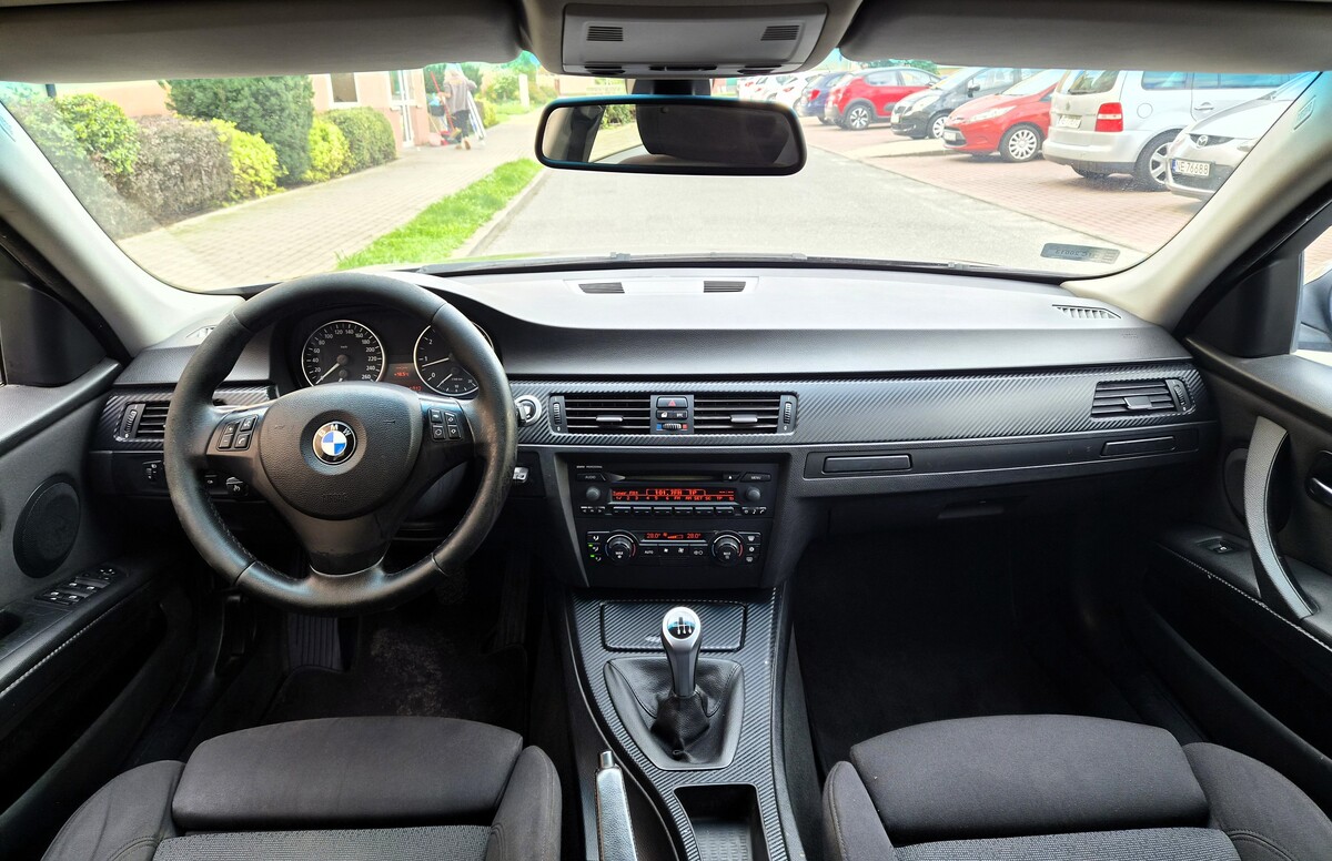 Elbląg BMW 3 E91 2,0Benzyna 130Km Bogata Wersja Wyposażenia 2007Rok -4XElektryczne Szyby Abs Sprawna Klimatyzacja
