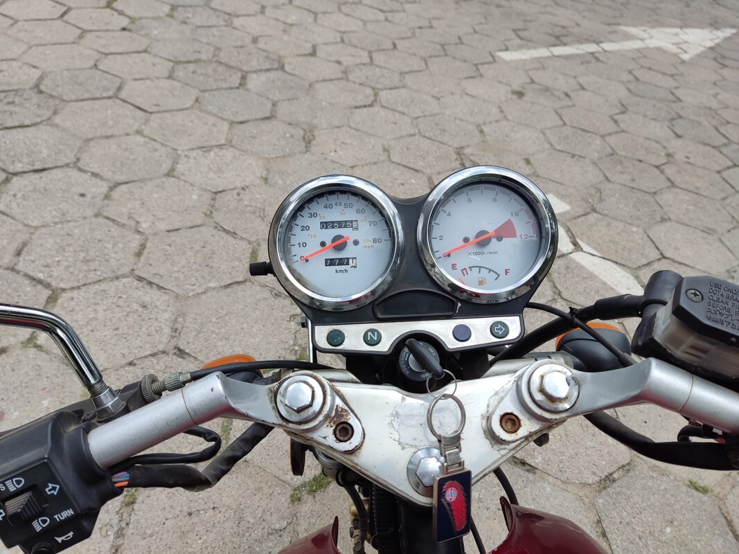 Elbląg Świeże Opłaty, Sprawny.. Motorower-Yamasaki 50,rok 2010,zarejestrowany na 50cm -nowy silnik 125cm, nowy wydech-