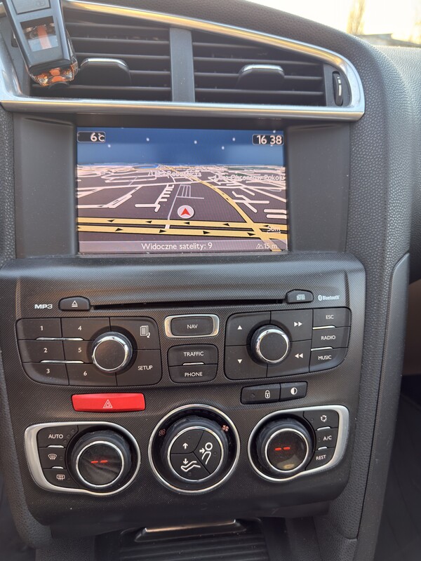 Elbląg Witam, Na sprzedaż mam samochód Citroen DS4 z 2011r. (data pierwszej rejestracji 2012), SoChic w wersji