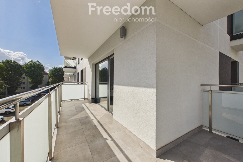 Elbląg FREEDOM NIERUCHOMOŚCIWynajmę mieszkanie - Elbląg. Nowe mieszkanie, południowy balkon i własne miejsce