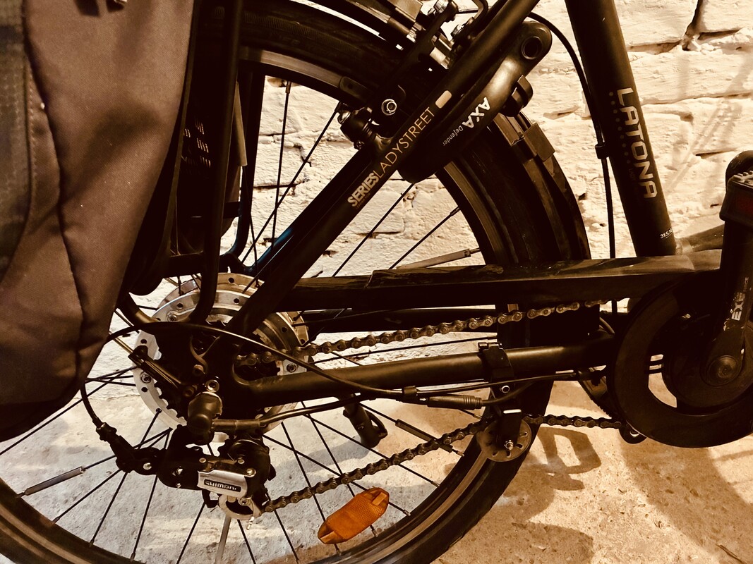 Elbląg Sprzedam 5.letni rower elektryczny Leader Fox Latona, koła 26” , rama 16,5” , czarny mat/złoty.