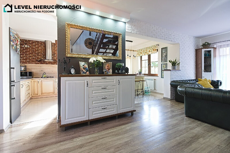 Elbląg LEVEL NIERUCHOMOŚCIPrzepiękny dom wolnostojącyKarczowiska GórneNIERUCHOMOŚCI NA POZIOMIE