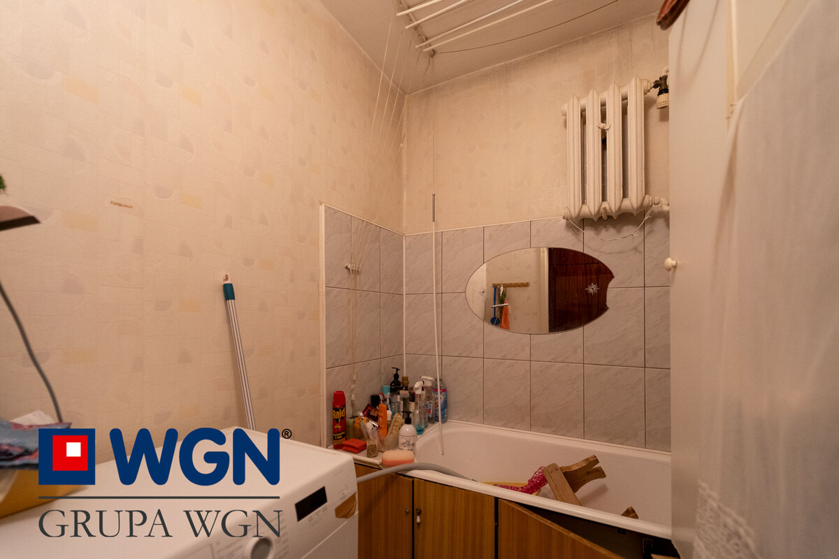 Elbląg WGN Nieruchomości oddział Elbląg prezentuje Państwu na sprzedaż mieszkanie z dużym potencjałem, położone przy ul.
