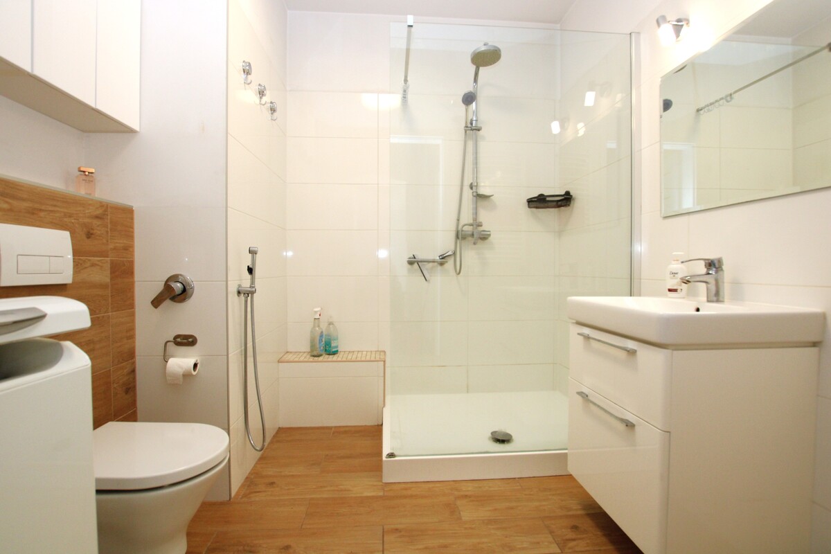 Elbląg NIERUCHOMOŚCI ANNA KRASZEWSKA 3-pokojowe mieszkanie do wynajęcia w apartamentowcu przy galerii,