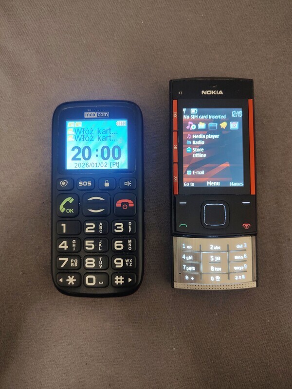 Elbląg Sprzedam dwa telefony
MaxCom - sprawny, dual sim +kabel do ładowania
Nokia - sprawna, bez PL języka, bez