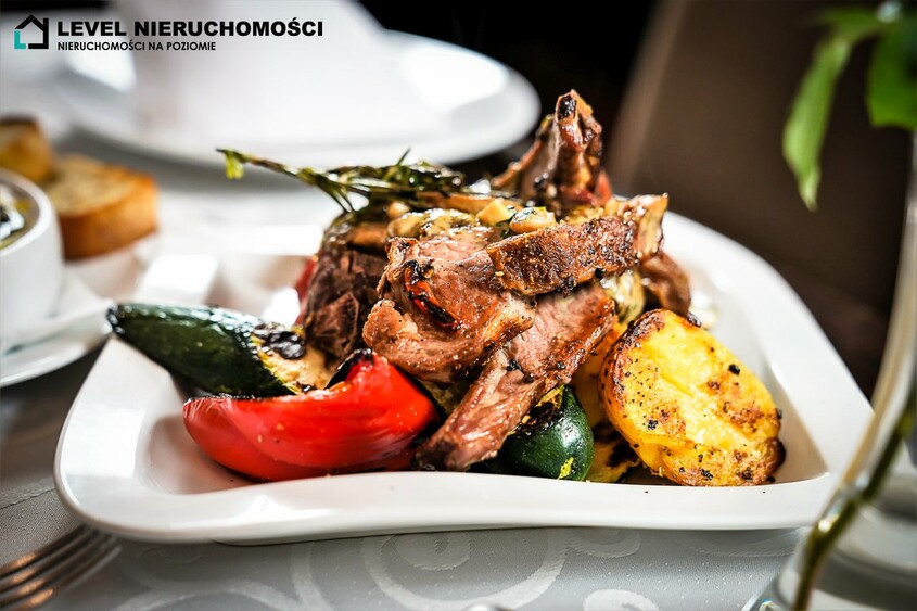 Elbląg LEVEL NIERUCHOMOŚCIRestauracja „ Przy Bramie” ul. Garbary, Elbląg90,5m2NIERUCHOMOŚCI NA