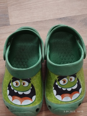 Elbląg Sprzedam 3 pary kroksów chłopięcych rozmiar 26.Cena za parę 10 zł, za wszystkie trzy 30