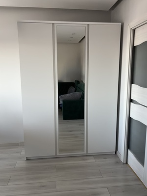 Elbląg ✨ Szafa trzydrzwiowa - duża ✨Praktyczna, pojemna i stylowa &ndash; idealna do Twojego domu!